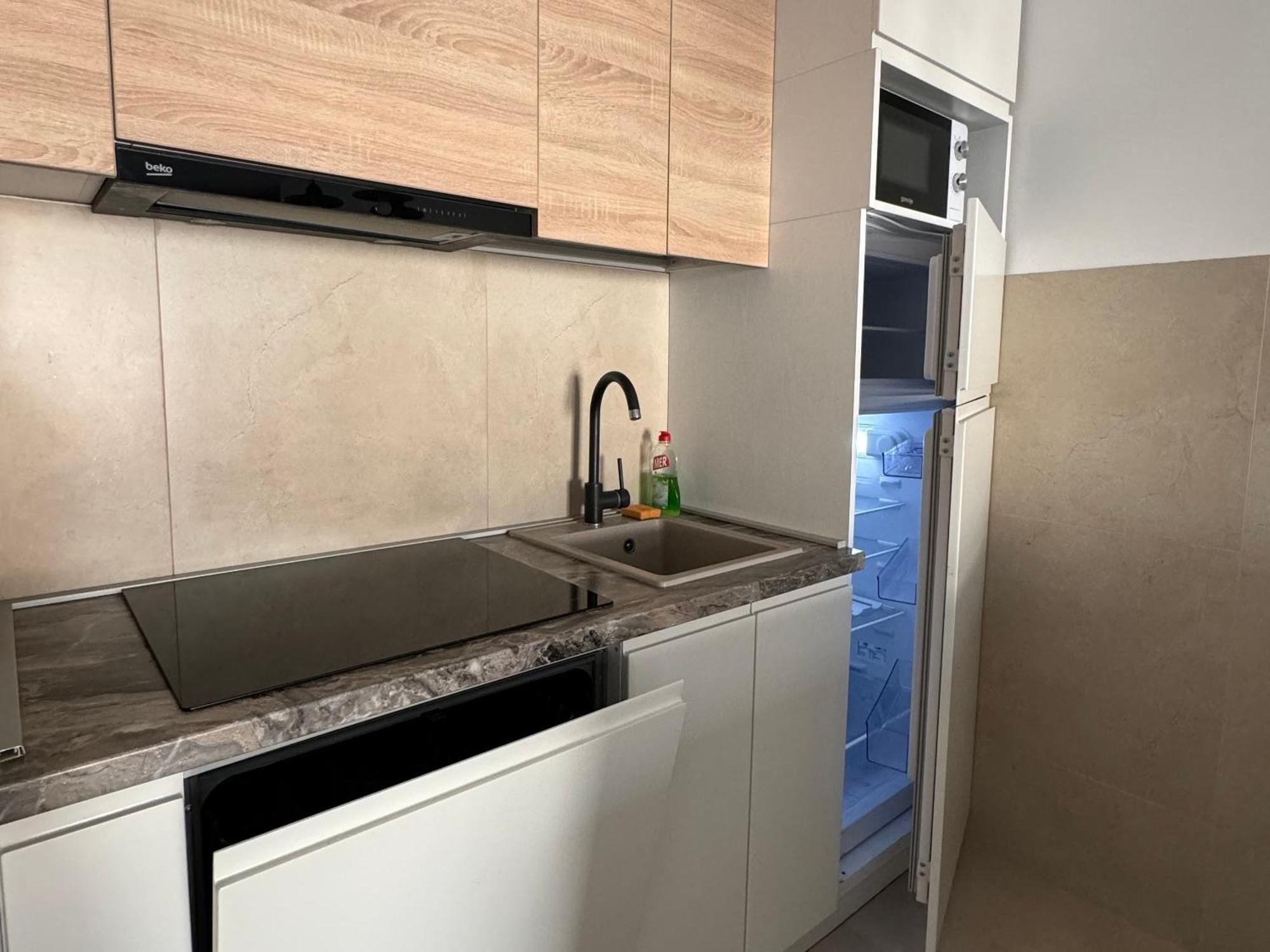 Apartments Lora Zmajeva, 7 Budva Exterior foto